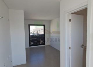 Apartamento com guarda corpo
