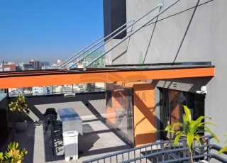 Churrasqueira integrada com a piscina